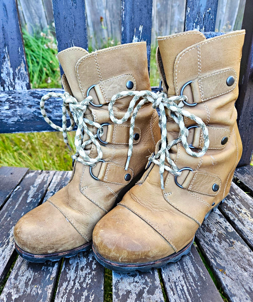 SOREL Joan of Arctic Brown Leather Ankle Wedge Boot Women’s US 6.5 Lace-Up